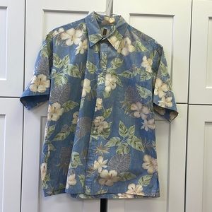 TORI RICHARD ALOHA SHIRT SIZE L COLOR BLUE WITH FLORAL PRINT 100% COTTON